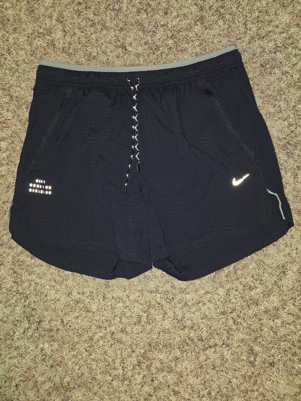 Nike Men's Dri-FIT Run Division Stride 5'' Short Sample